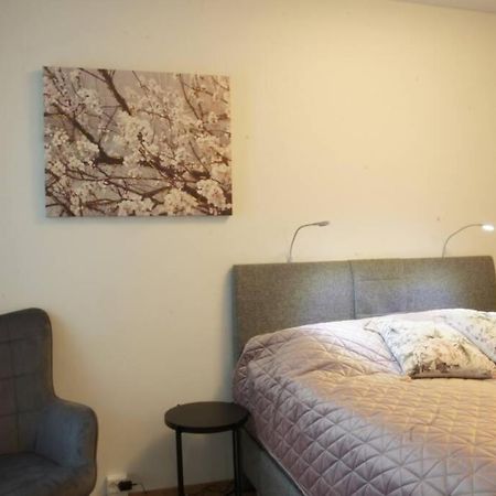 Keskustan Kaksio 45 M2 Autopaikalla, Rautatienkatu 19, 9 Krs Oulu Exterior foto