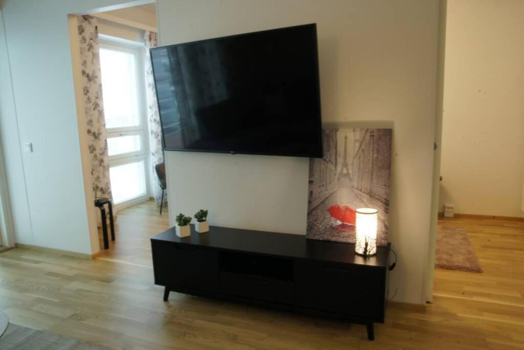 Keskustan Kaksio 45 M2 Autopaikalla, Rautatienkatu 19, 9 Krs Oulu Exterior foto
