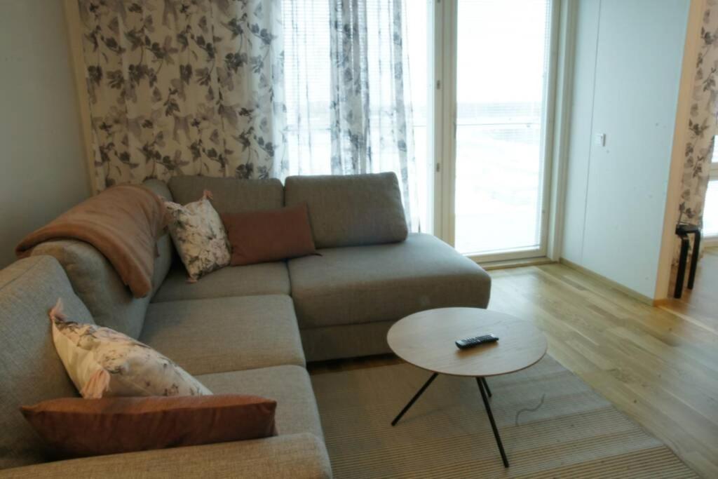 Keskustan Kaksio 45 M2 Autopaikalla, Rautatienkatu 19, 9 Krs Oulu Exterior foto