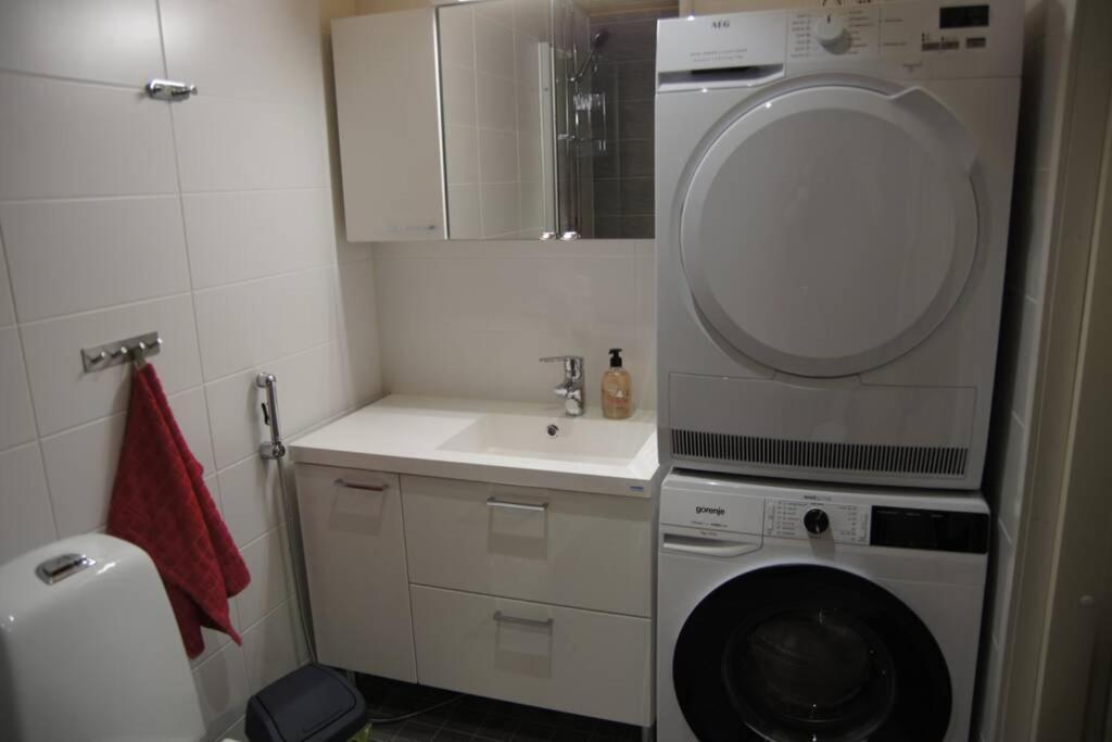 Keskustan Kaksio 45 M2 Autopaikalla, Rautatienkatu 19, 9 Krs Oulu Exterior foto