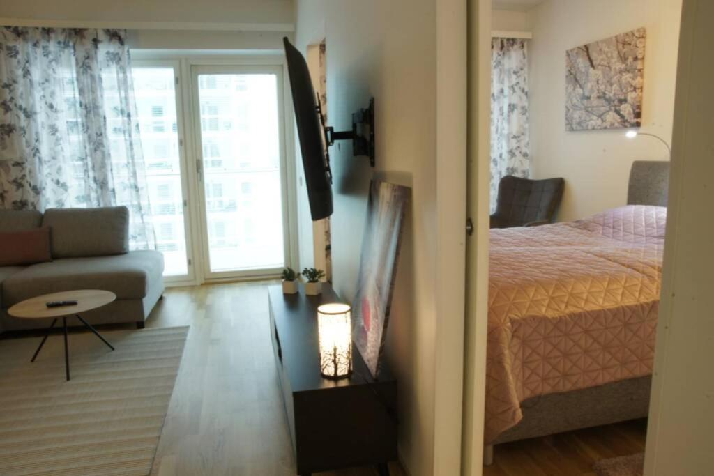 Keskustan Kaksio 45 M2 Autopaikalla, Rautatienkatu 19, 9 Krs Oulu Exterior foto
